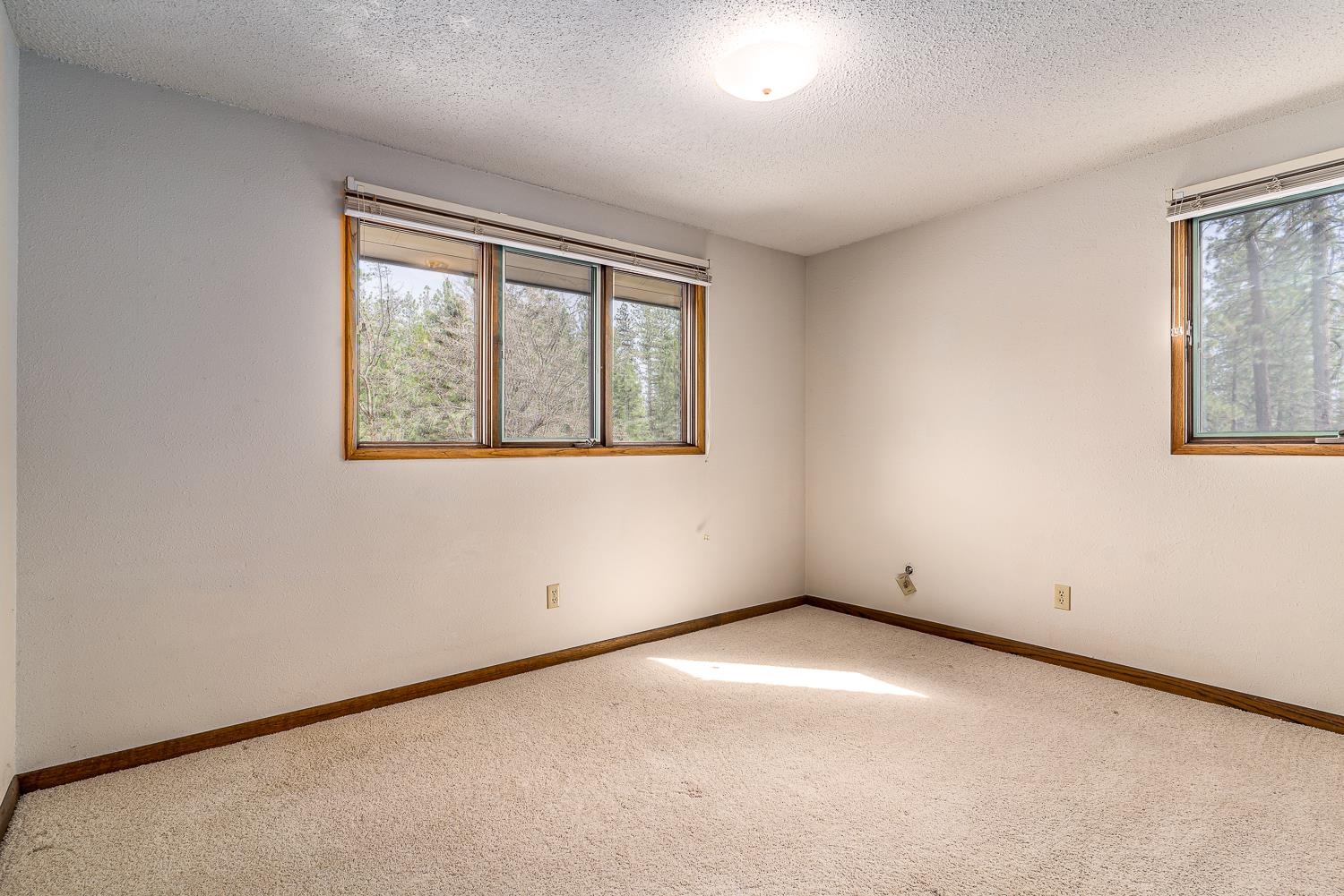 14704 North Hazard Road Spokane, WA 99208 - Photo 19 of 47