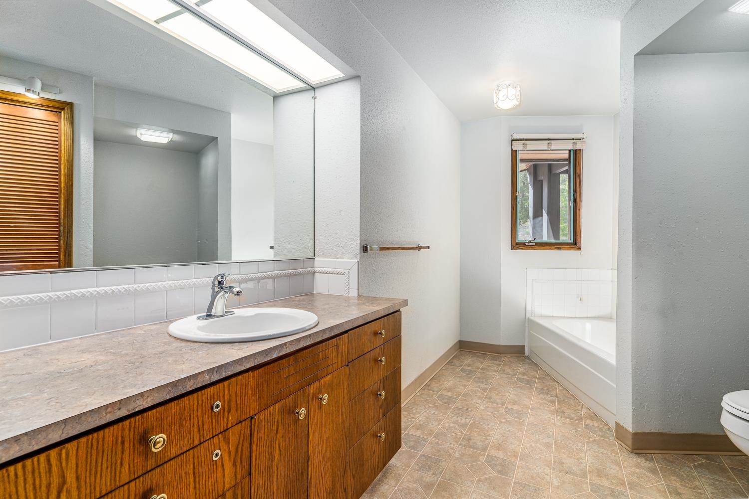 14704 North Hazard Road Spokane, WA 99208 - Photo 20 of 47