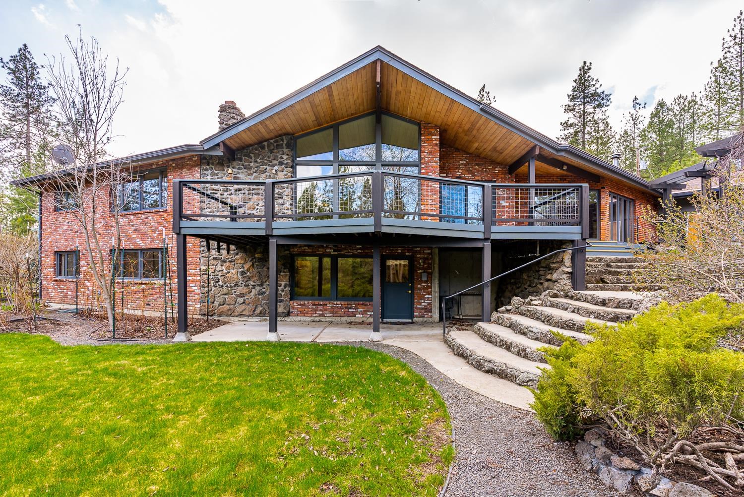 14704 North Hazard Road Spokane, WA 99208 - Photo 2 of 47