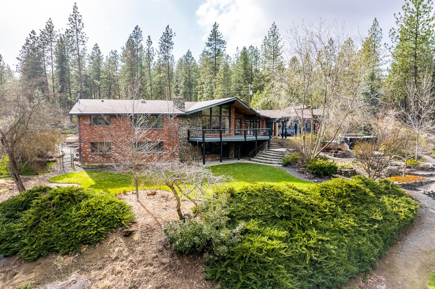 14704 North Hazard Road Spokane, WA 99208 - Photo 3 of 47