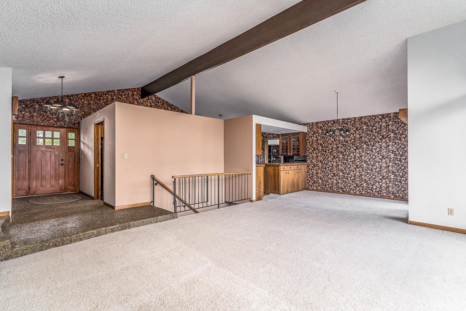 14704 North Hazard Road Spokane, WA 99208 - Photo 9 of 47