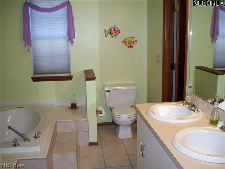 5238 Jaycox Road North Ridgeville, OH 44039 - Photo 12 of 22