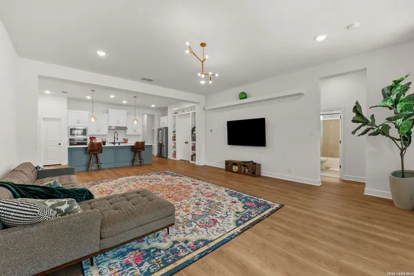 $3,600 | 1014 Harmisch Lane, San Antonio, TX 78260