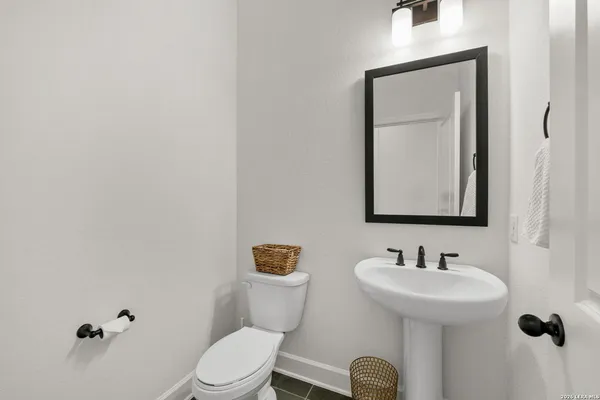 $3,600 | 1014 Harmisch Lane, San Antonio, TX 78260