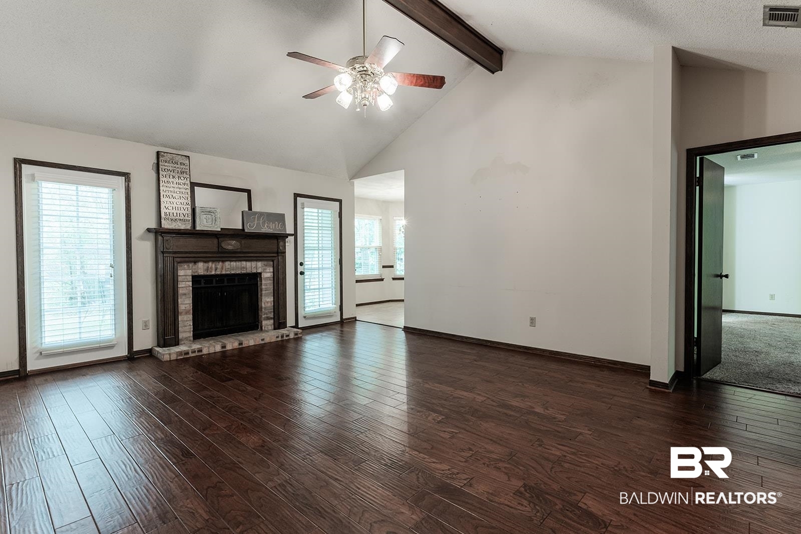 5616 Candia Court Mobile, AL 36693 - Photo 7 of 34 Living Room