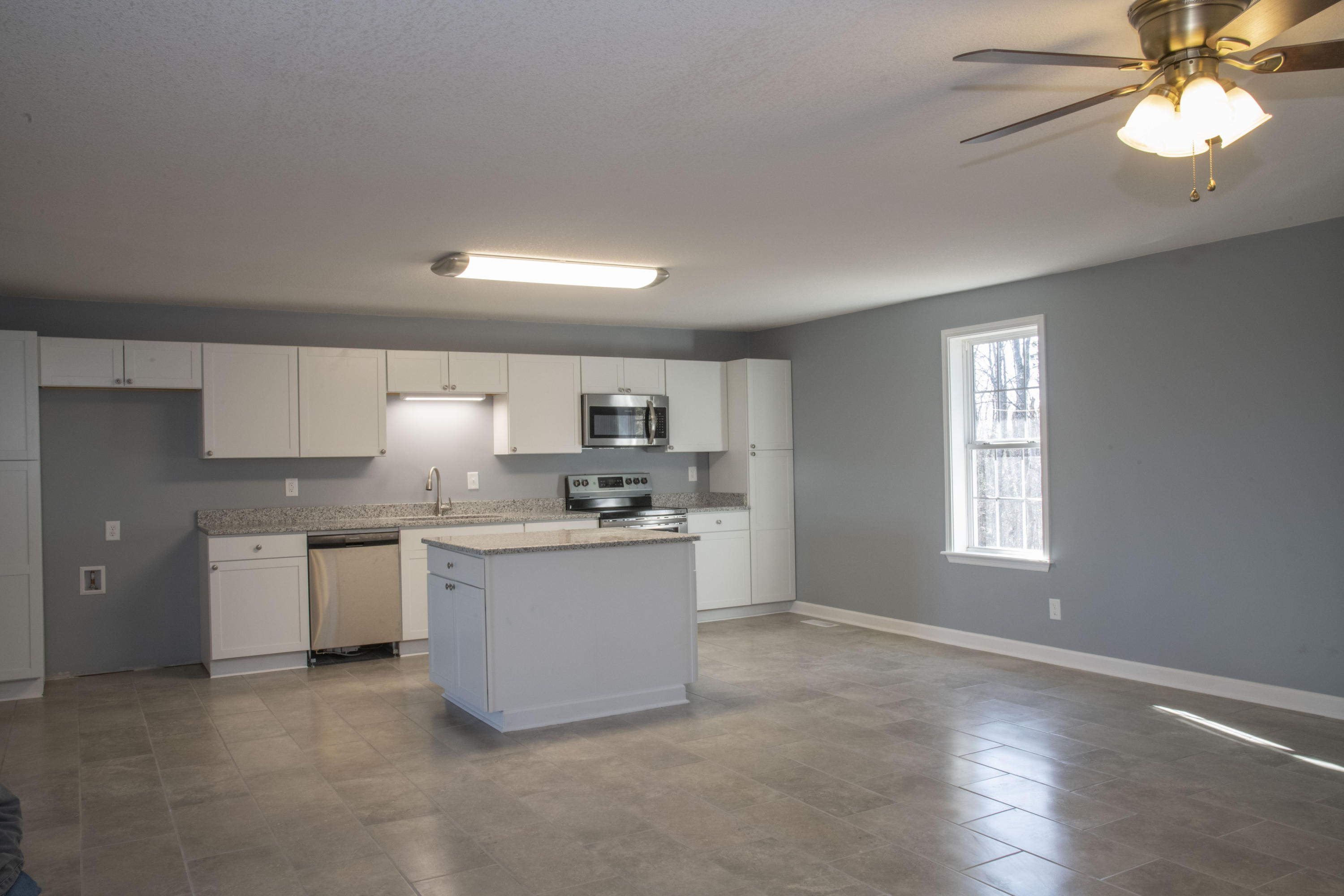 24399 Highway 58 Decatur, TN 37322 - Photo 5 of 28 Jim Lynn house6054