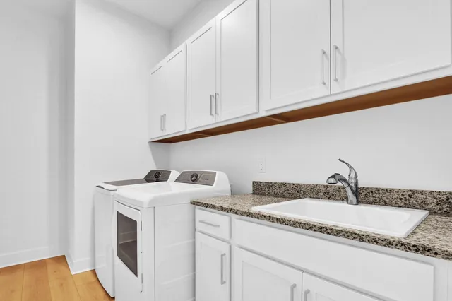 a close view of sink and tap