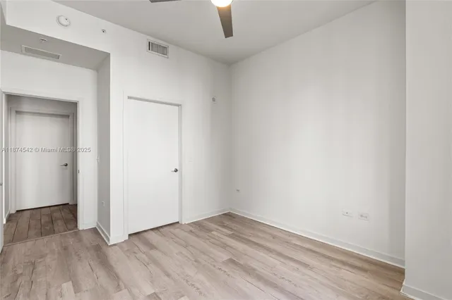 $4,150 | 999 Southwest 1st Avenue, Unit PH08, Miami, FL 33130