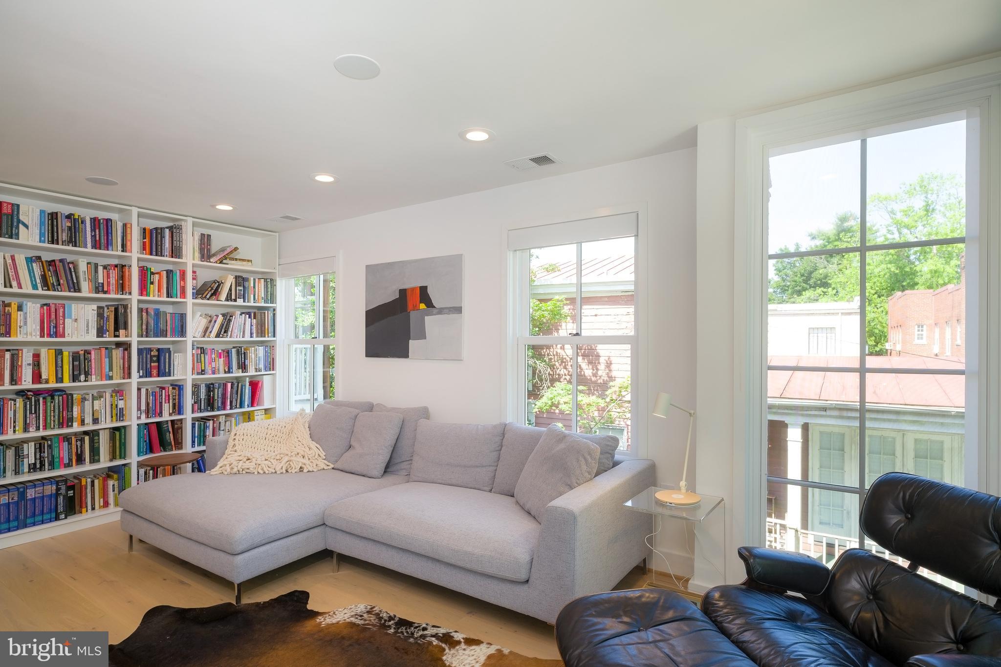 3417 R Street Northwest Washington, DC 20007 - Photo 28 of 39