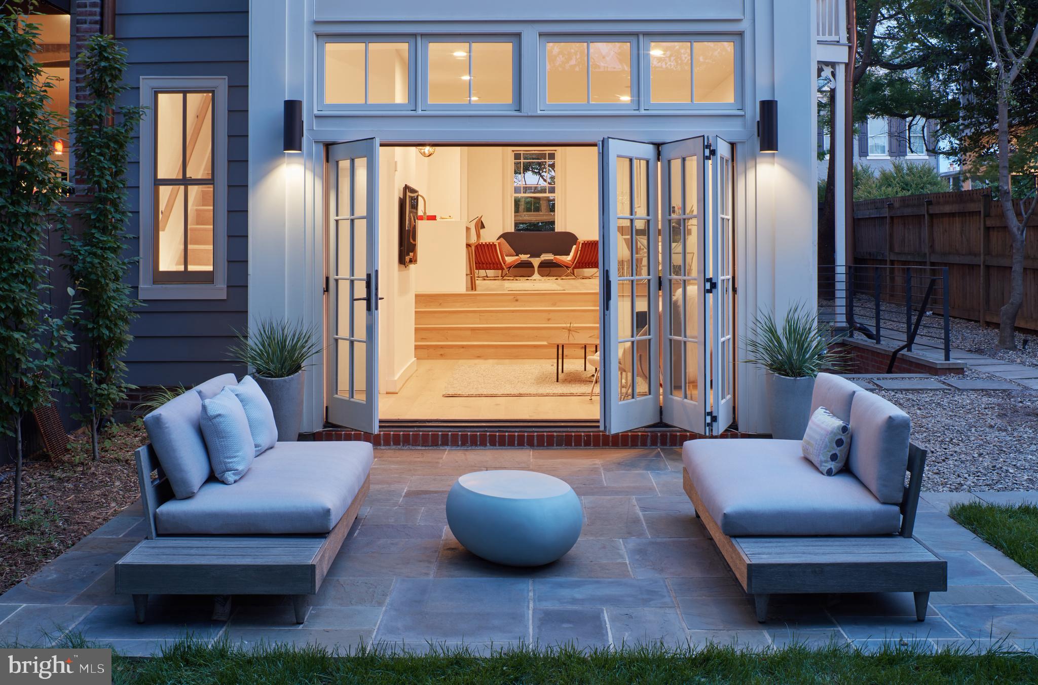 3417 R Street Northwest Washington, DC 20007 - Photo 37 of 39