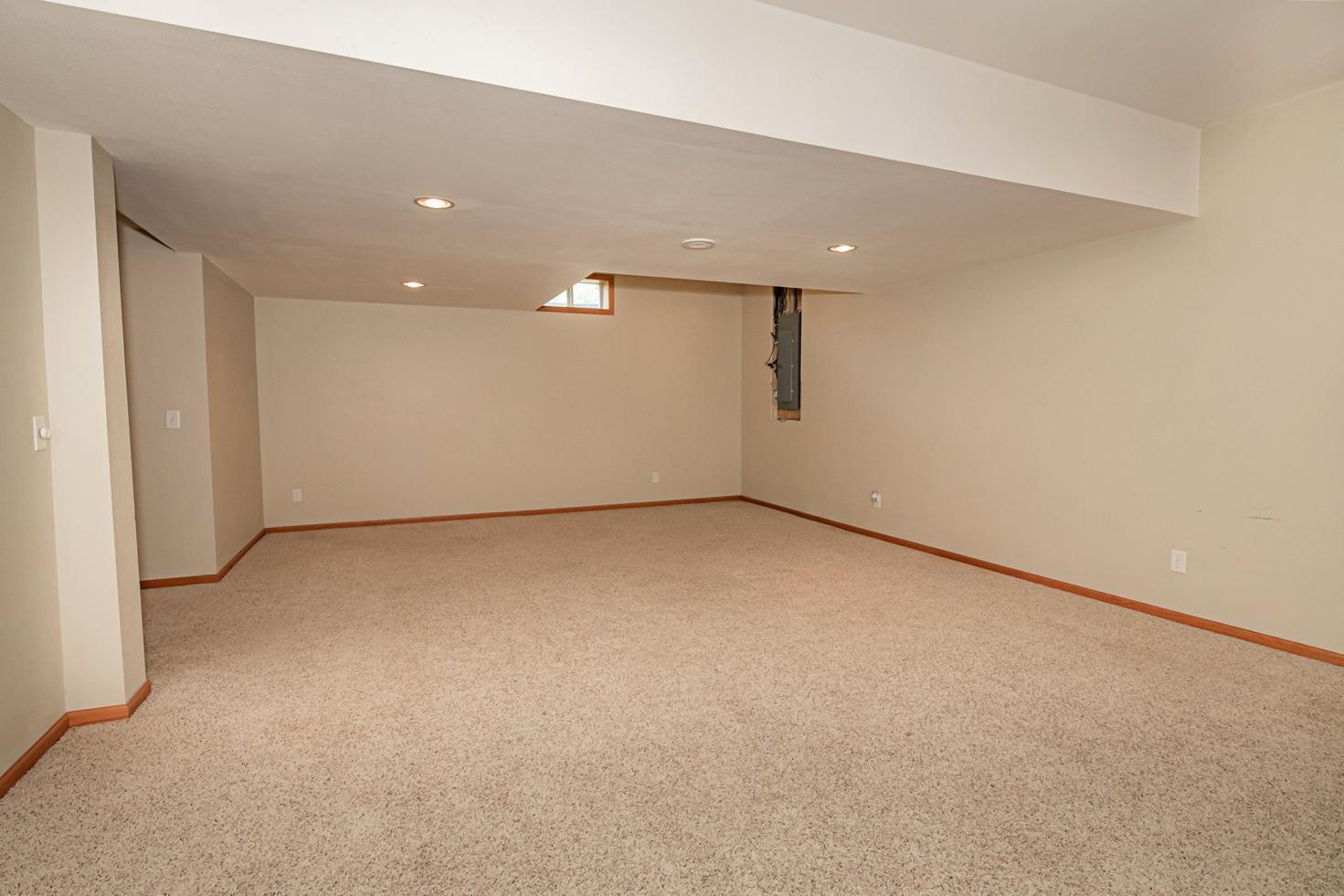 8075 6th Street Goodview, MN 55959 - Photo 30 of 49