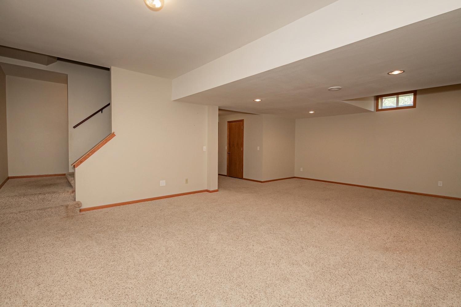 8075 6th Street Goodview, MN 55959 - Photo 31 of 49