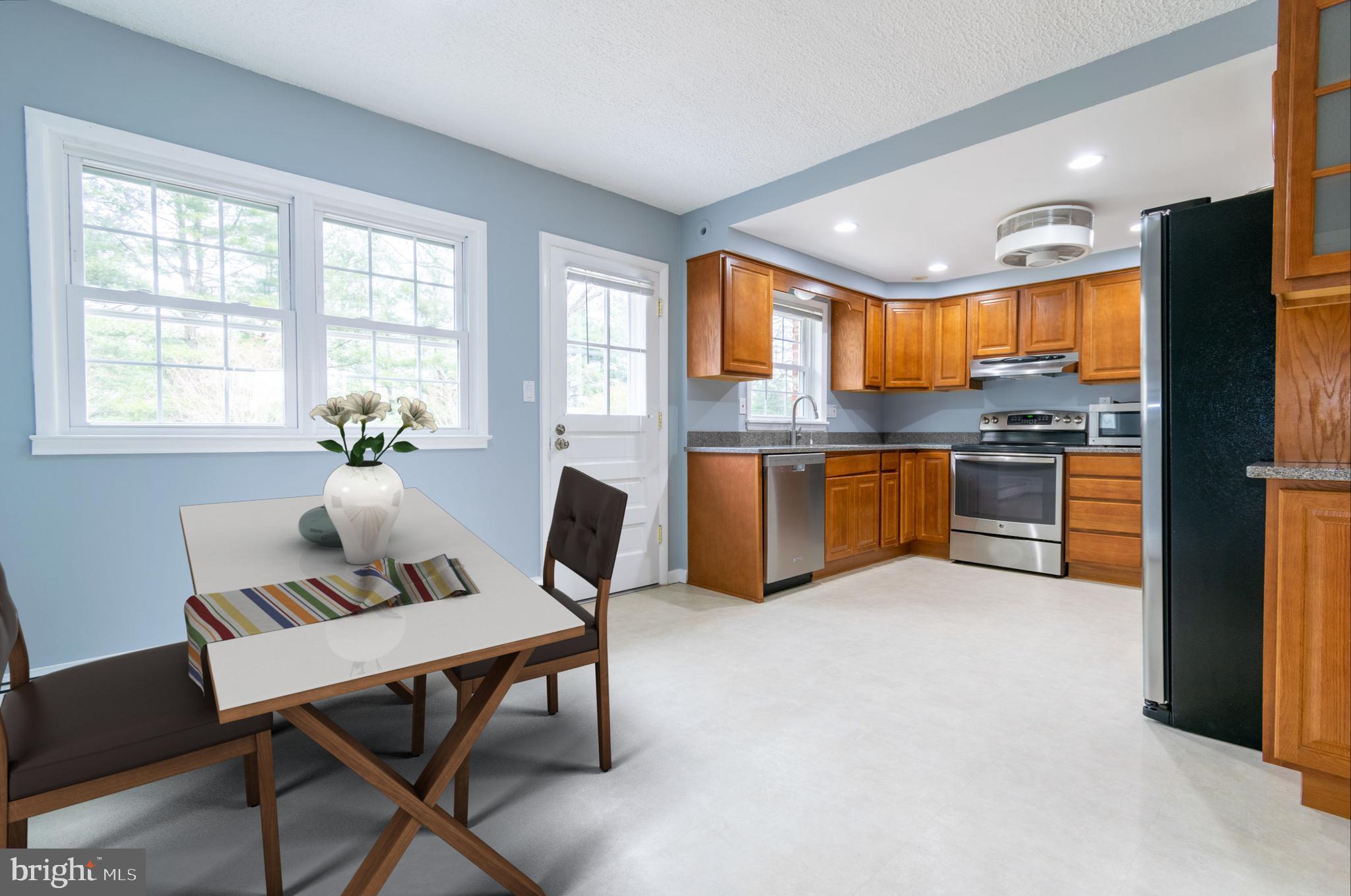 15411 Rowland Lane Silver Spring, MD 20905 - Photo 2 of 53 Gallery Image 2