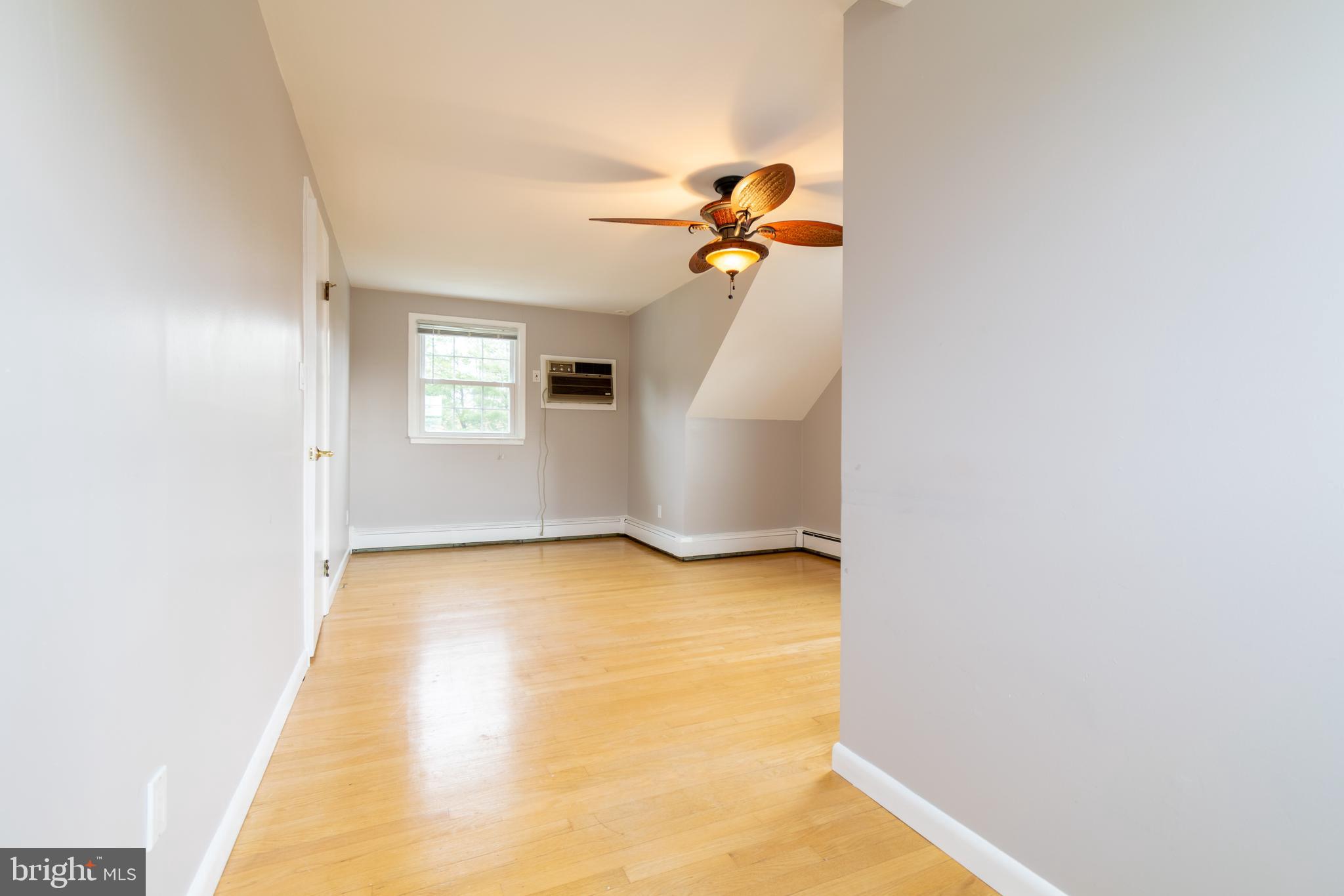 15411 Rowland Lane Silver Spring, MD 20905 - Photo 23 of 53 Gallery Image 23