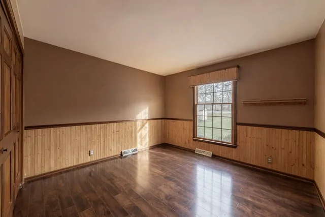 $499,900 | 842 North 400 East, Valparaiso, IN 46383