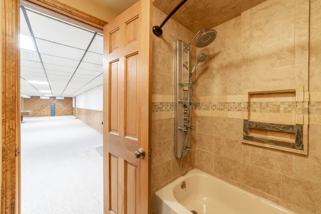 $499,900 | 842 North 400 East, Valparaiso, IN 46383