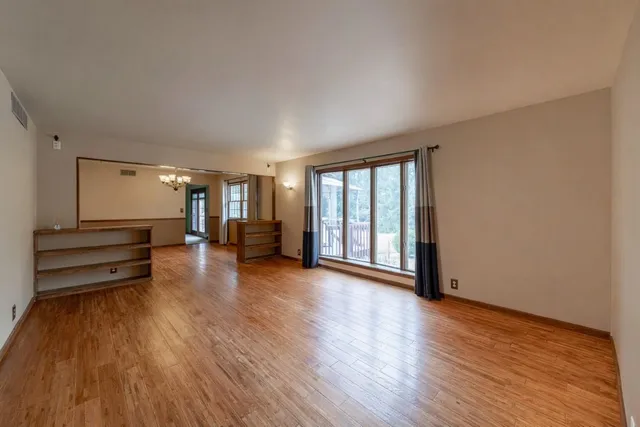 $499,900 | 842 North 400 East, Valparaiso, IN 46383