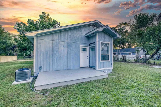 a view of front door and porch