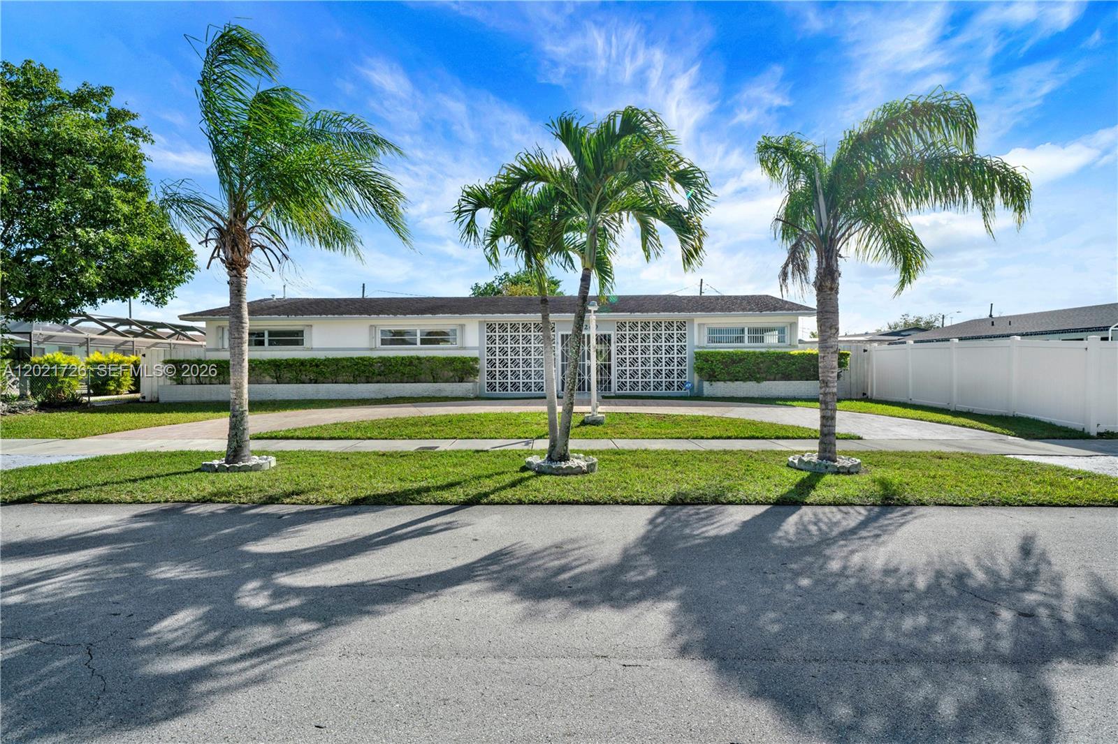 11260 Southwest 181st Terrace Miami, FL 33157 - Photo 5 of 60
