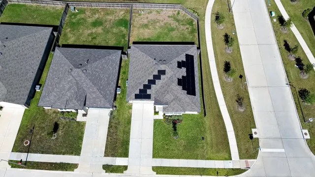 $2,500 | 6915 Dell Vista Drive, Rosenberg, TX 77469