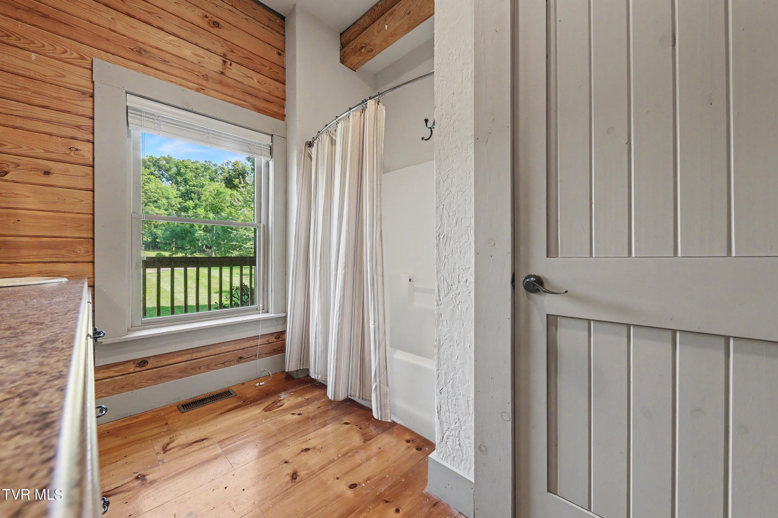 3101 Whitehouse Road Greeneville, TN 37745 - Photo 21 of 73 19_img_0015