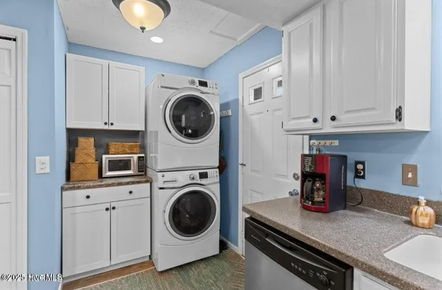 $242,000 | 102 Country Club Villa Drive, Unit 1, Shallotte, NC 28470