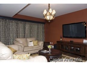 319 Harbor Point Place Springfield, IL 62712 - Photo 17 of 21 Gallery Image 17