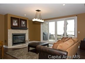 319 Harbor Point Place Springfield, IL 62712 - Photo 18 of 21 Gallery Image 18