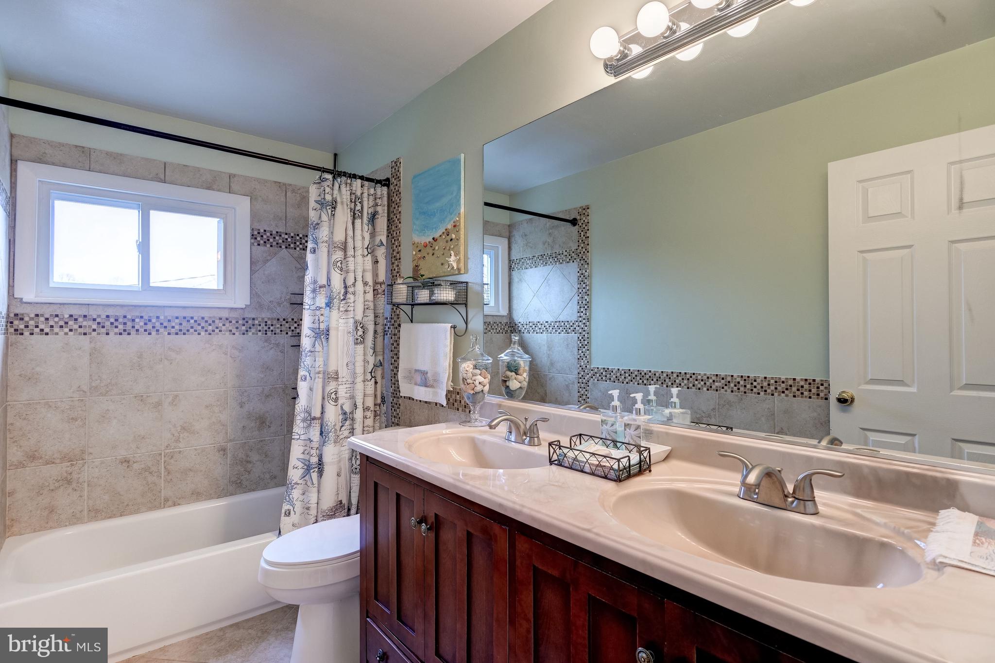 244 Walgrove Road Reisterstown, MD 21136 - Photo 19 of 43 Full Bath