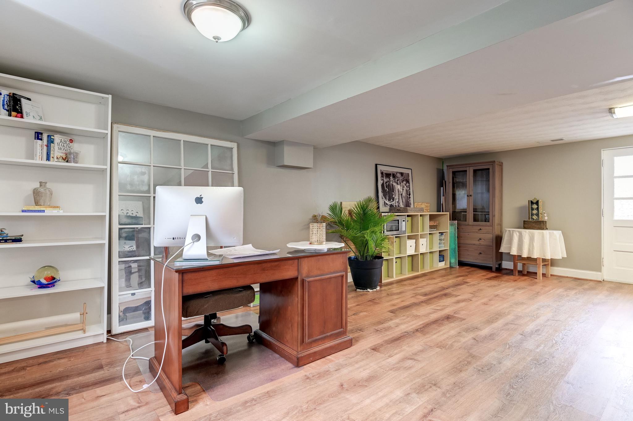 244 Walgrove Road Reisterstown, MD 21136 - Photo 30 of 43 Office