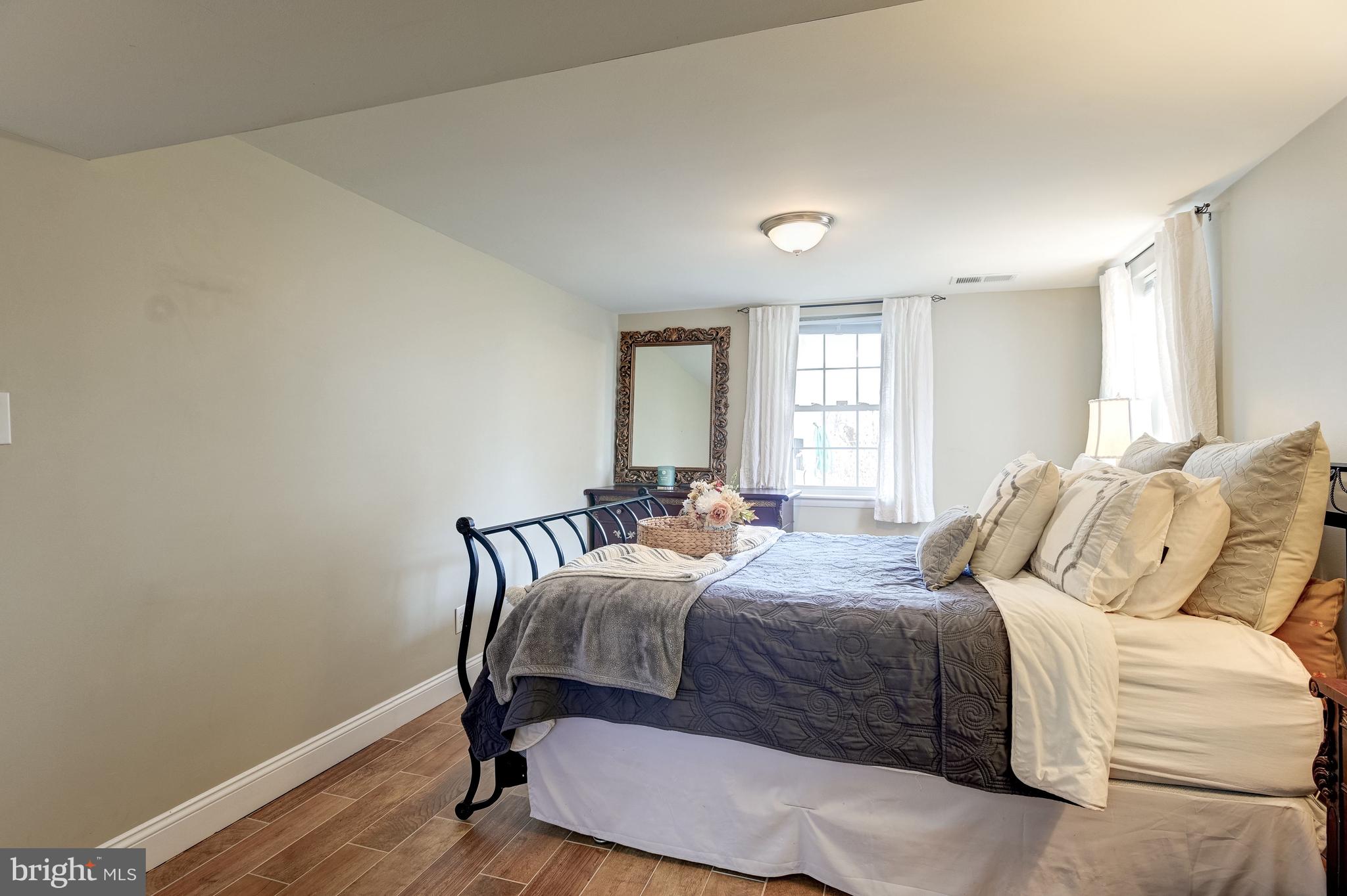 244 Walgrove Road Reisterstown, MD 21136 - Photo 33 of 43 Bedroom