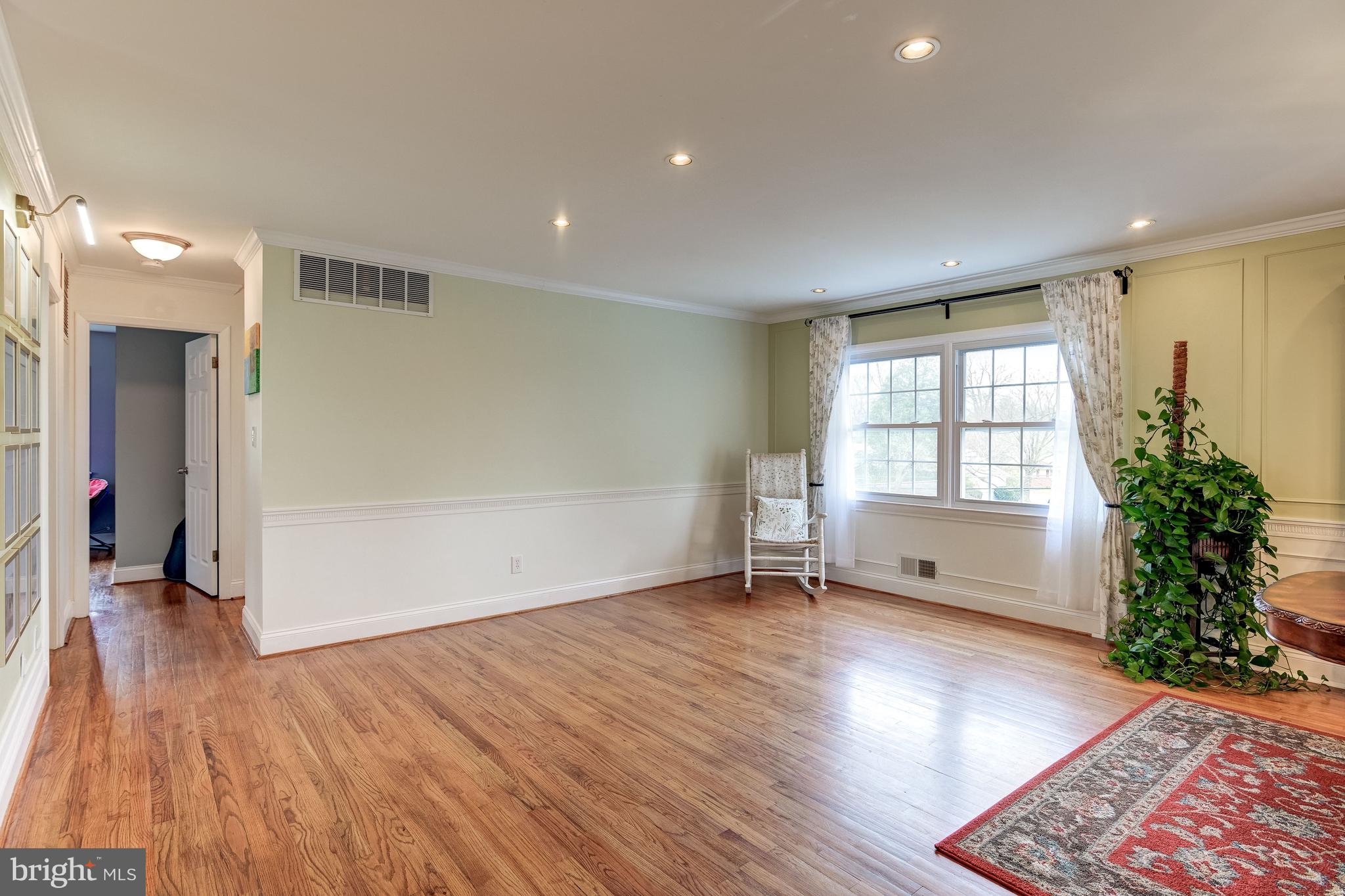 Living Room | Hardwood Floors