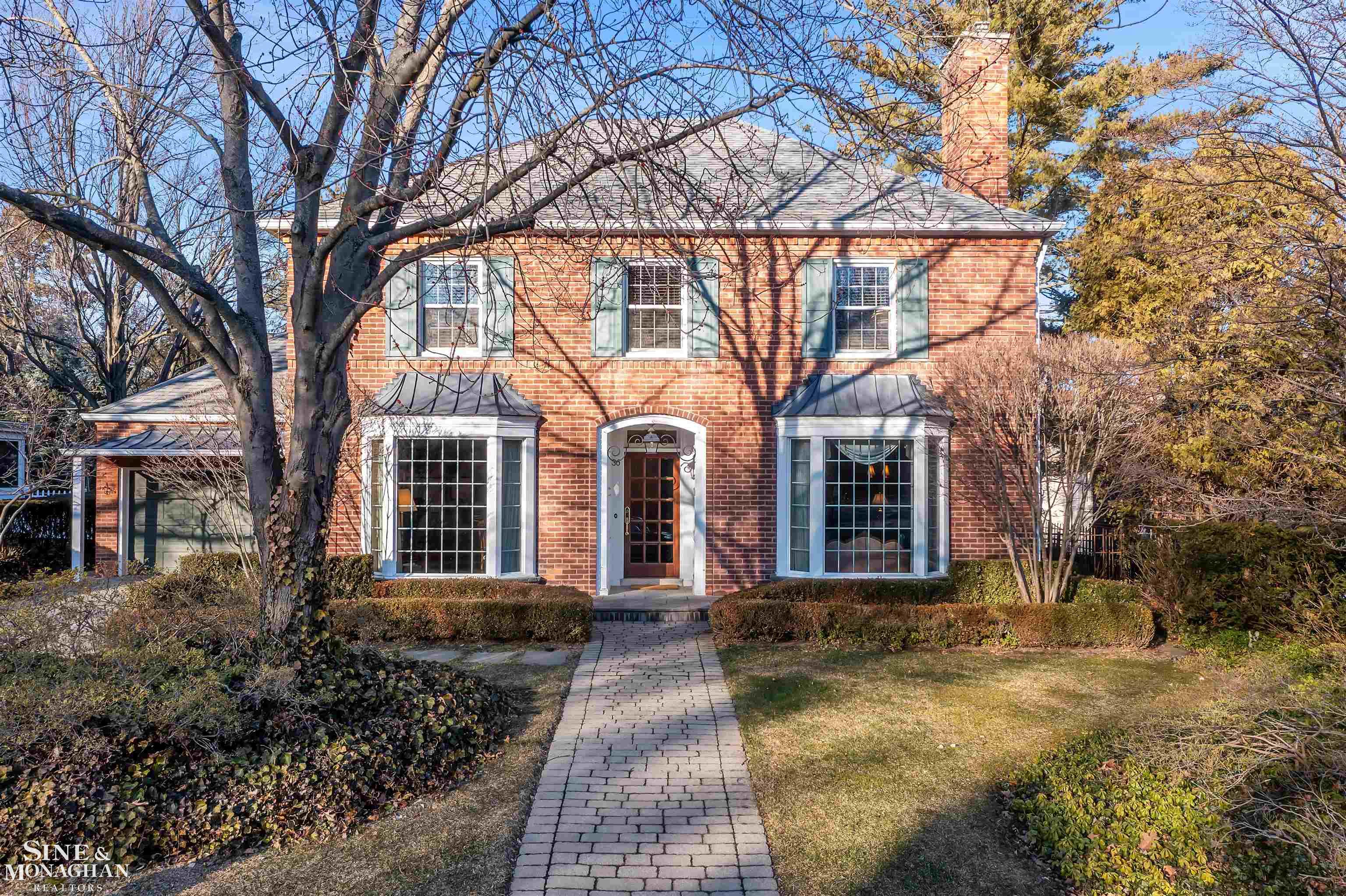 36 Beacon Hill Road Grosse Pointe Farms, MI 48236 - Photo 1 of 49
