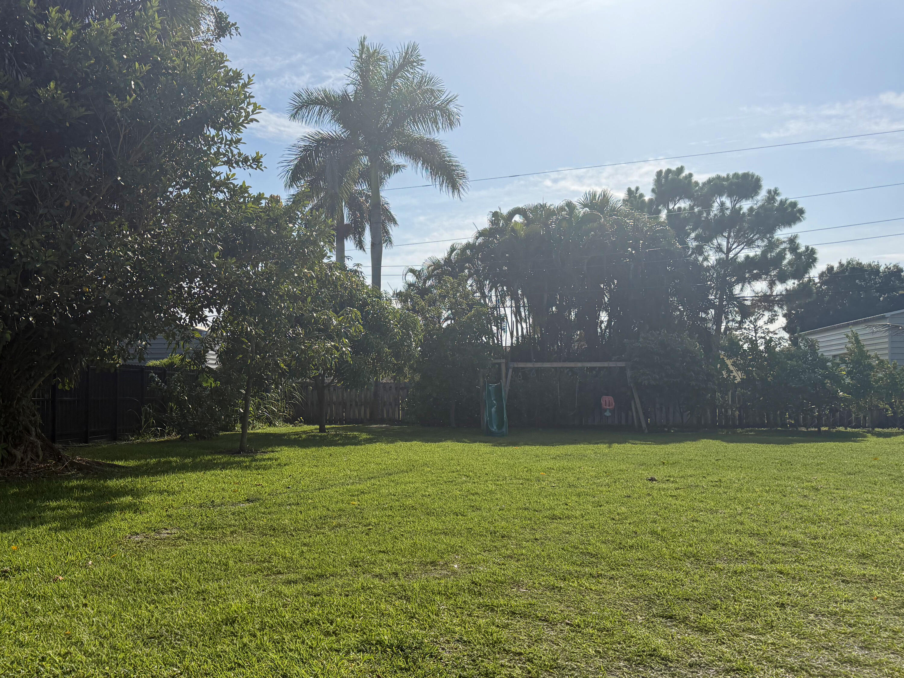 80 Cleveland Road Lake Worth, FL 33467 - Photo 4 of 27 4