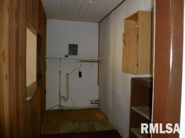 8665 State Rte 161 Extension Iuka, IL 62849 - Photo 2 of 18