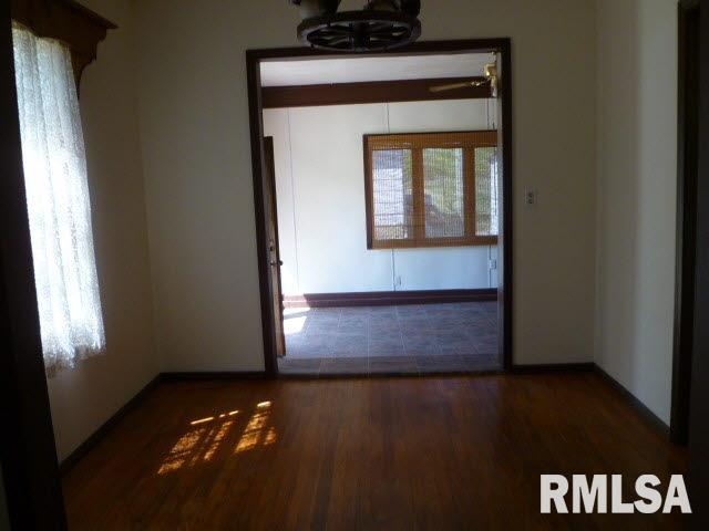 8665 State Rte 161 Extension Iuka, IL 62849 - Photo 3 of 18