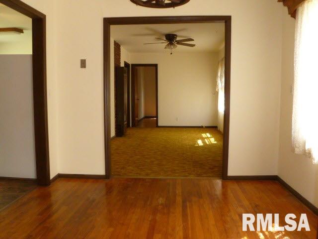 8665 State Rte 161 Extension Iuka, IL 62849 - Photo 6 of 18