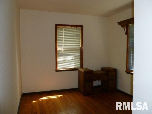 8665 State Rte 161 Extension Iuka, IL 62849 - Photo 8 of 18