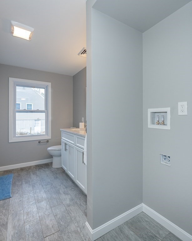 115 Jennings Street Springfield, MA 01119 - Photo 14 of 32