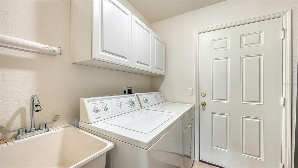 2452 Ashton Road Sarasota, FL 34231 - Photo 26 of 33 Gallery Image 26