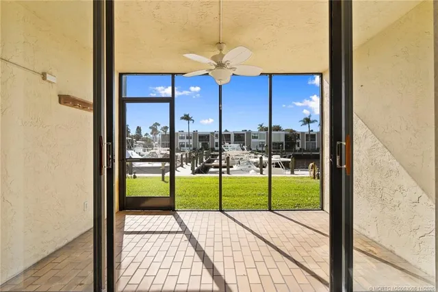 a view of an outdoor space