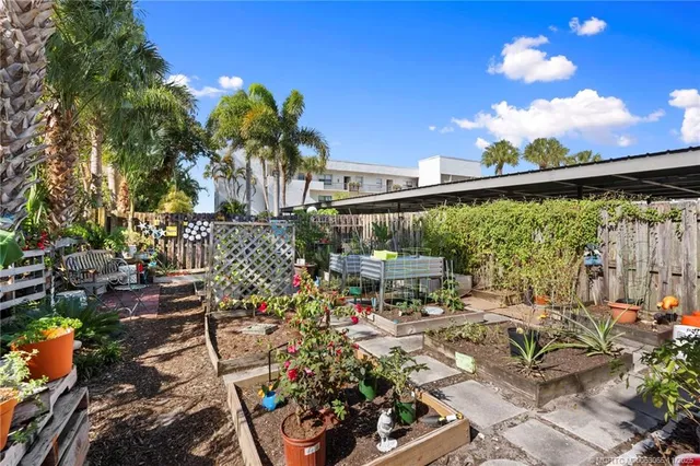 a view of a storage & utility room