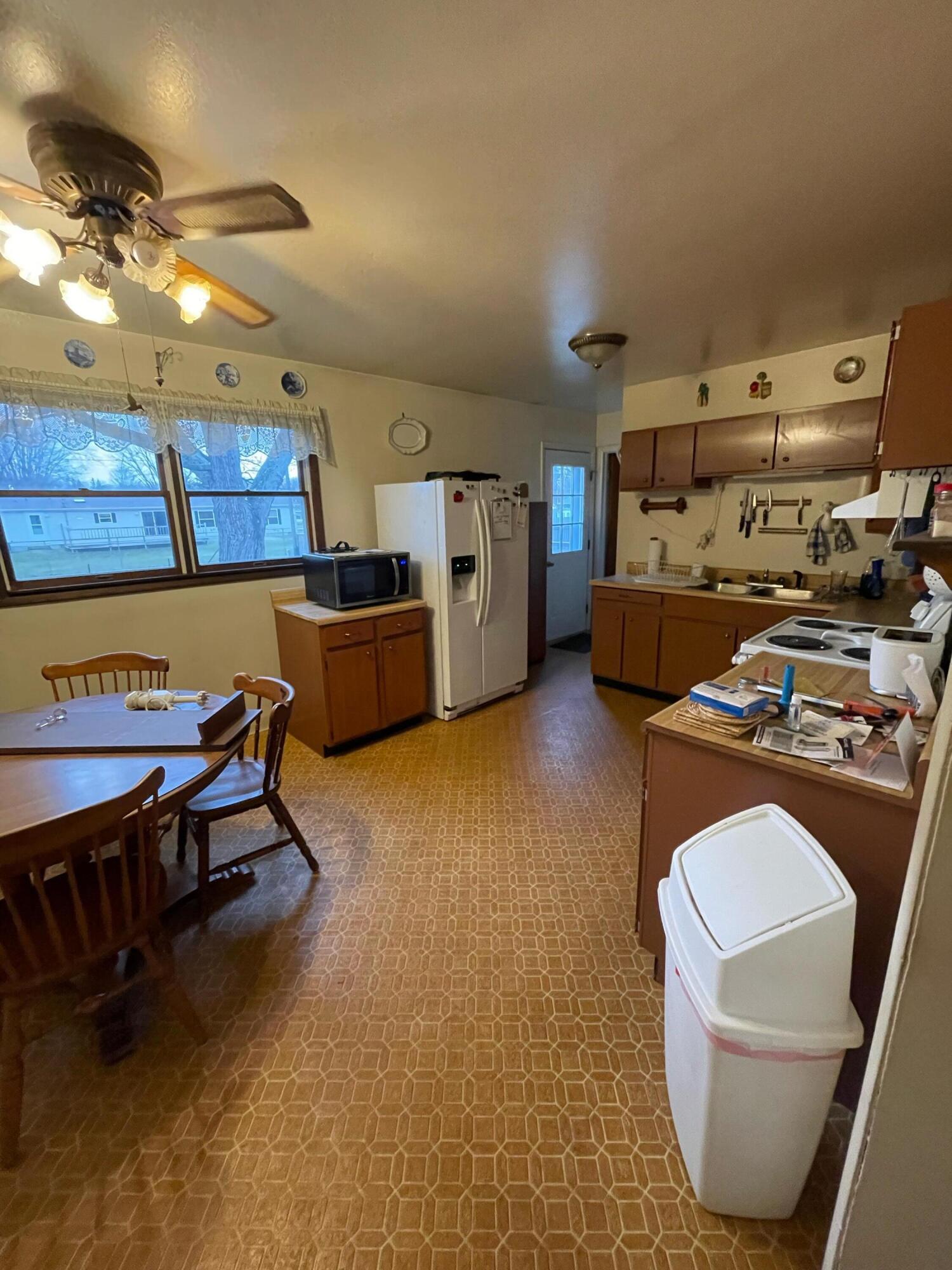 586 Riverside Drive Watervliet, MI 49098 - Photo 7 of 8 image1 (13)