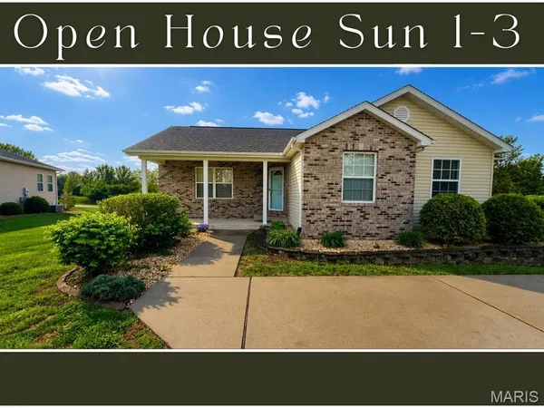 $350,000 | 216 Woodland Drive, Edwardsville, IL 62025