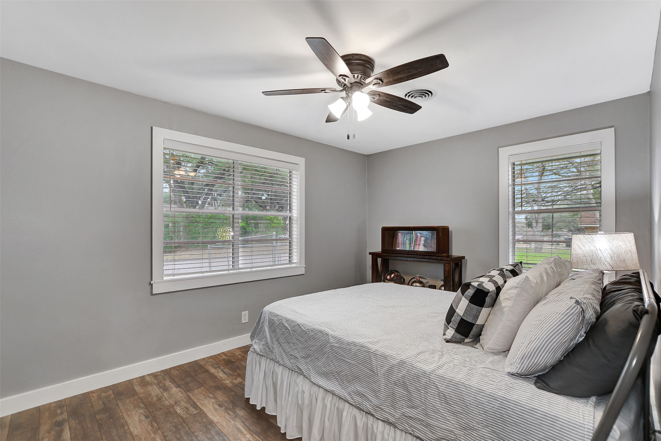 205 Munz Street Brenham, TX 77833 - Photo 25 of 48 a bedroom with a large bed and a window