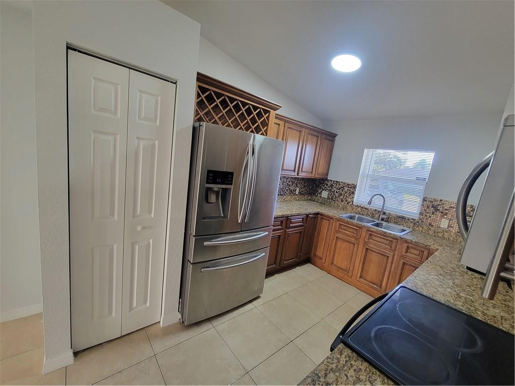 149 Dabou Loop Belle Glade, FL 33430 - Photo 16 of 25 Photo 16