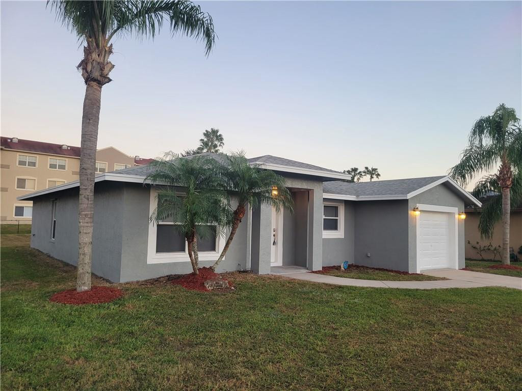 149 Dabou Loop Belle Glade, FL 33430 - Photo 2 of 25 Photo 2