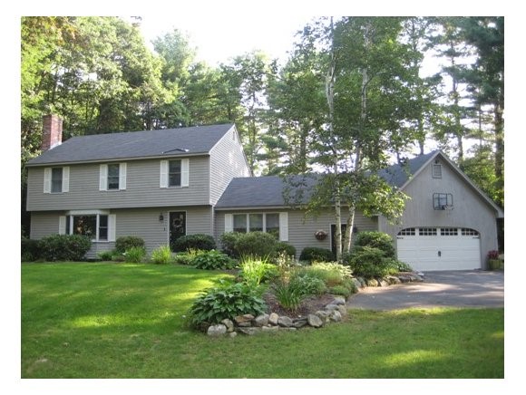 17 Briar Road Bedford, NH 03110 - Photo 1 of 1 Gallery Image 1