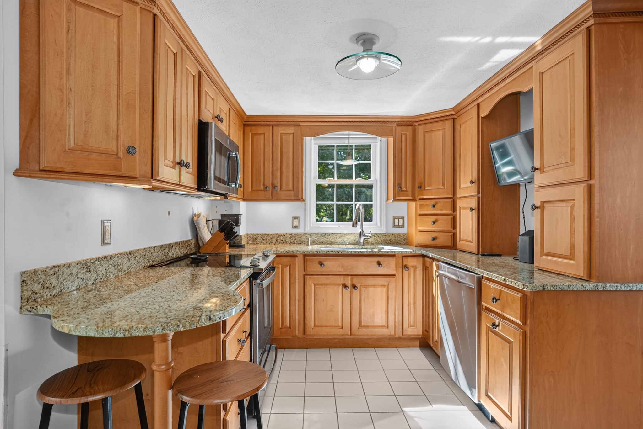 677 Boston Road Billerica, MA 01821 - Photo 8 of 30 Gallery Image 8