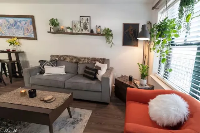 $2,000 | 200 Highway 94, Vernon, NJ 07462